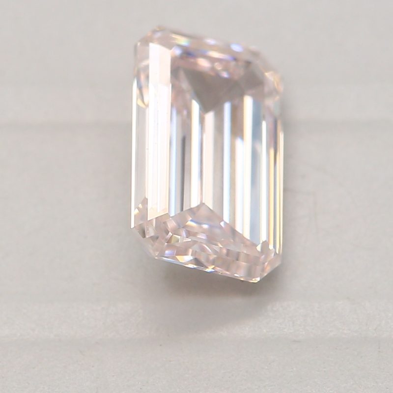 0.71 carat very light pink emerald diamond certified by GIA