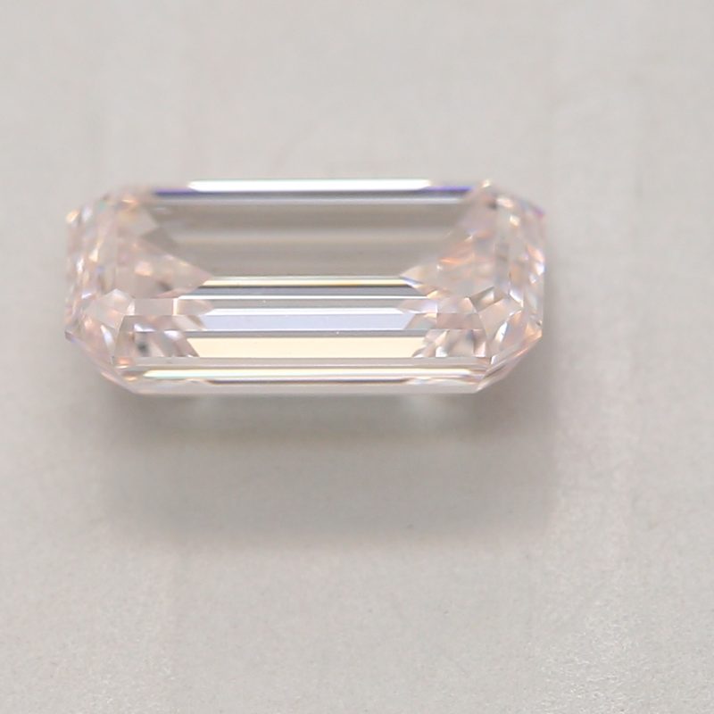 0.71 carat very light pink emerald diamond certified by GIA