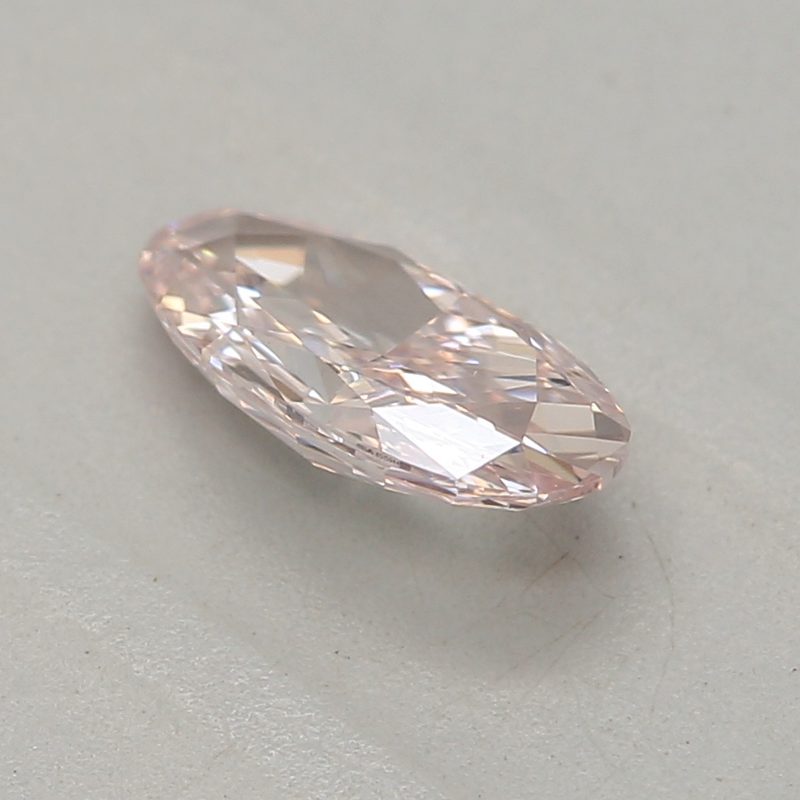 0.31 carat light pink oval diamond certified by GIA