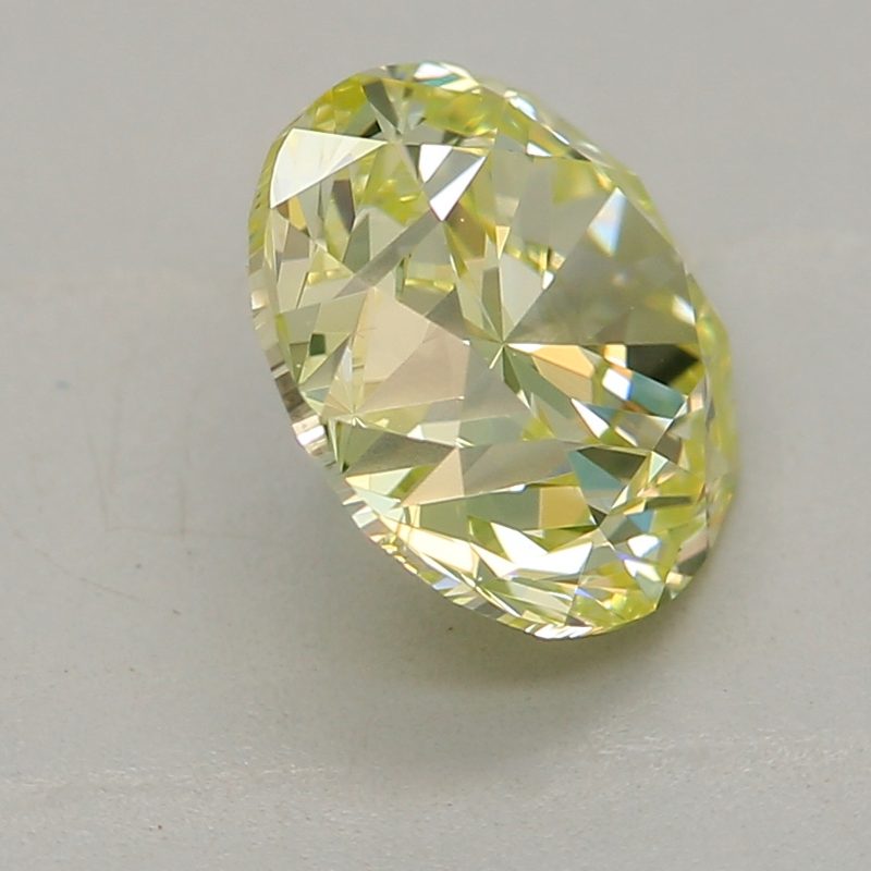 1 carat fancy green-yellow round diamond certified by GIA