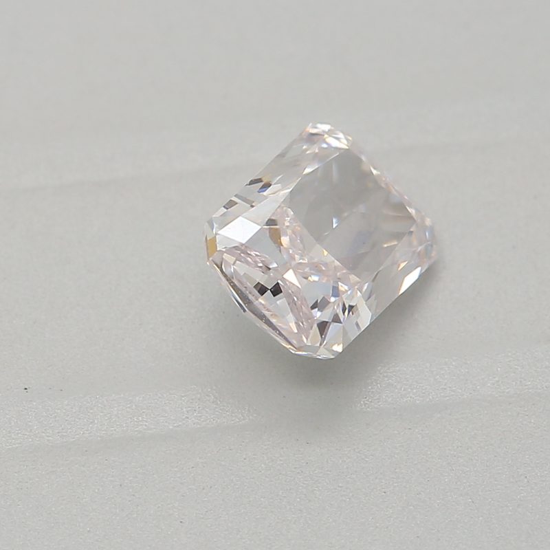 0.55 carat faint pink radiant diamond certified by GIA