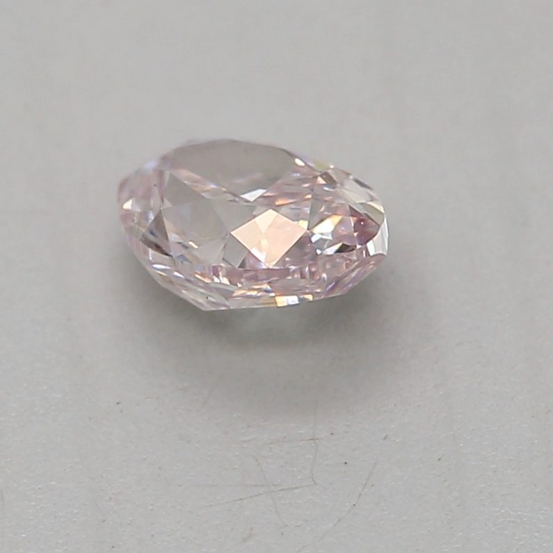 0.23 carat light pink oval diamond certified by GIA