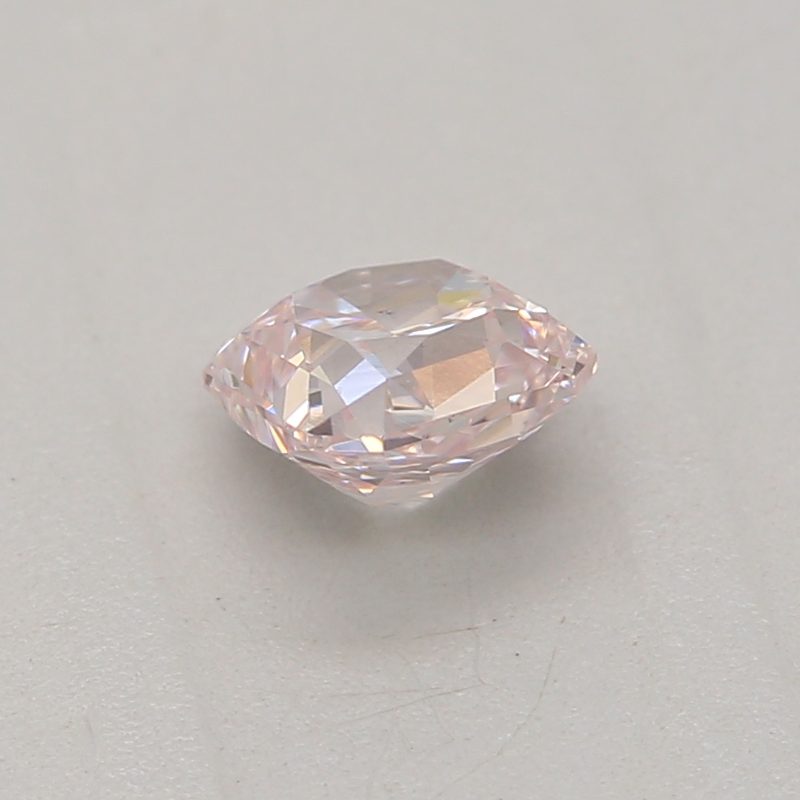 0.29 carat light pink square radiant diamond certified by GIA