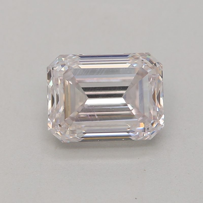 0.8 carat light pink emerald diamond certified by GIA